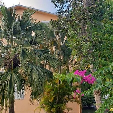Ti Kaz A Rhum Appartement Sainte-Anne  Buitenkant foto