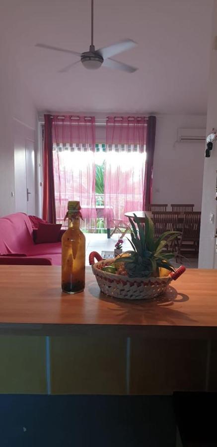 Ti Kaz A Rhum Appartement Sainte-Anne  Buitenkant foto