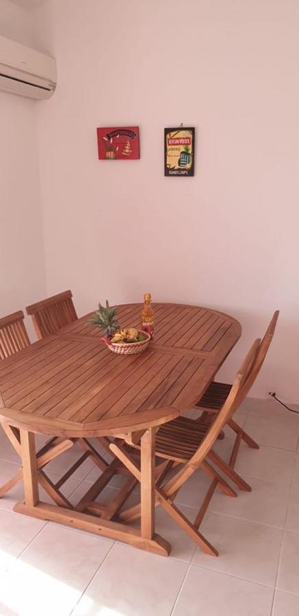 Ti Kaz A Rhum Appartement Sainte-Anne  Buitenkant foto